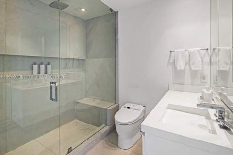 100 S Pointe Dr 606, Miami Beach FL - photo 16 of 31