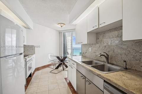 16485 Collins Ave 2035, Sunny Isles Beach FL - photo 6 of 31
