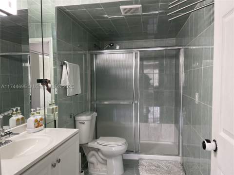 200 178th Dr 609, Sunny Isles Beach FL - photo 16 of 24