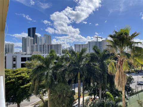 200 178th Dr 609, Sunny Isles Beach FL - photo 8 of 24
