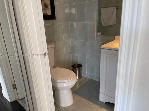 200 178th Dr 609, Sunny Isles Beach FL - photo 9 of 24