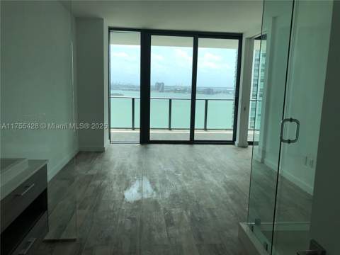 650 NE 32nd St 2006, Miami FL - photo 14 of 15