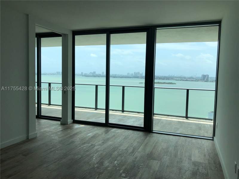 2 bedroom Condominium at 650 NE 32nd St 2006, Paraiso Bay Condo, Miami — photo 2