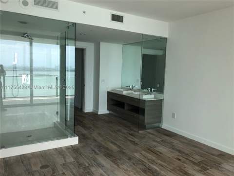 650 NE 32nd St 2006, Miami FL - photo 6 of 15