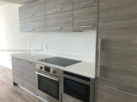 650 NE 32nd St 2006, Miami FL - photo 7 of 15