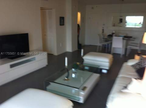 400 Kings Point Dr 810, Sunny Isles Beach FL - photo 7 of 12