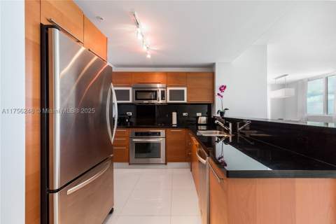 253 NE 2nd St 3702, Miami FL - photo 11 of 25