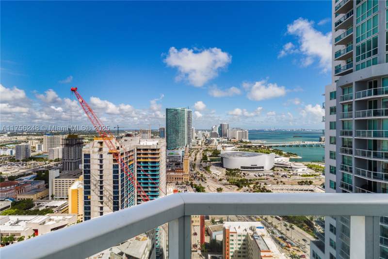 2 bedroom Condominium at 253 NE 2nd St 3702, Vizcayne South Condo, Miami — photo 2