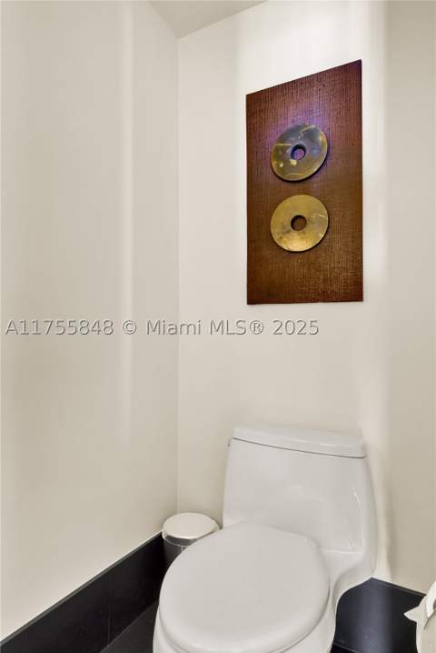 101 20 1803/5, Miami Beach FL - photo 14 of 43