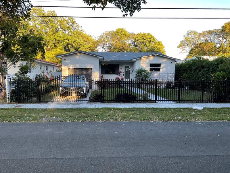 4 bedroom SingleFamilyResidence at 3221 NW 11th Court, Buena Vista Park Resub, Miami — photo 3