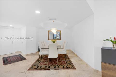 21055 Yacht Club Dr 902, Aventura FL - photo 12 of 17
