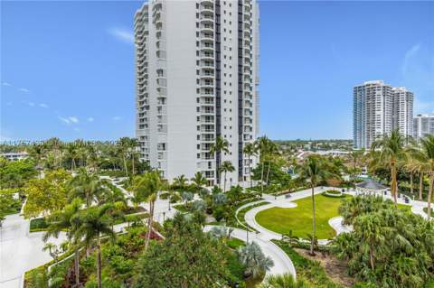 21055 Yacht Club Dr 902, Aventura FL - photo 16 of 17