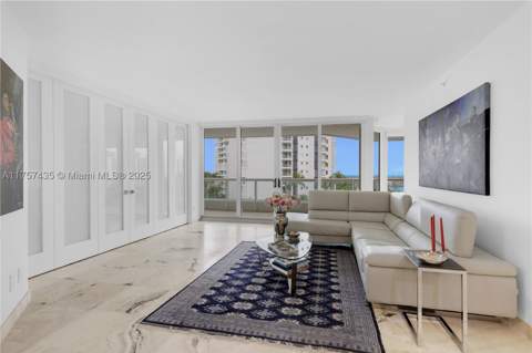 21055 Yacht Club Dr 902, Aventura FL - photo 8 of 17
