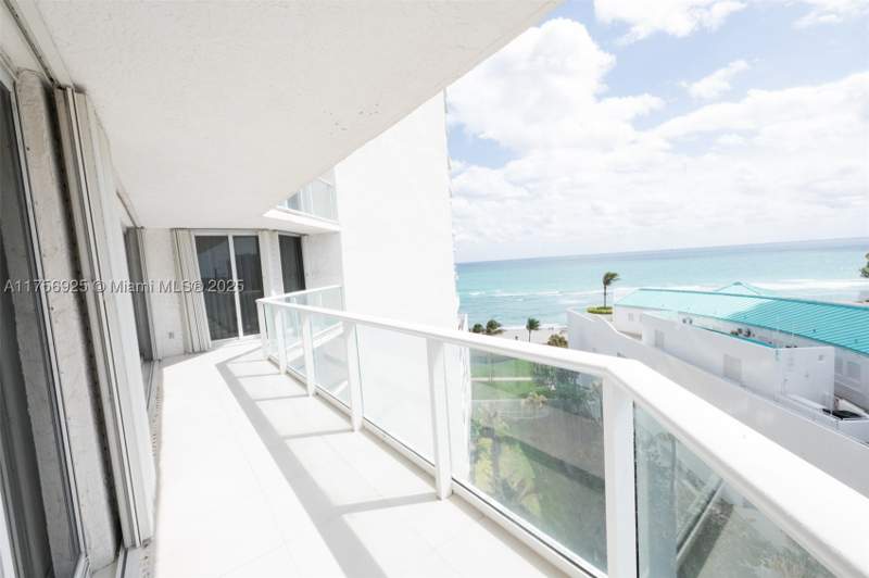 2 bedroom Condominium at 16445 Collins Ave 728, Oceania II Condo, Sunny Isles Beach — photo 3