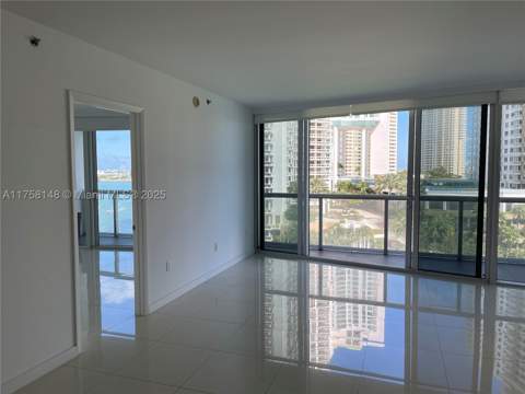 465 Brickell Ave 819, Miami FL - photo 17 of 25