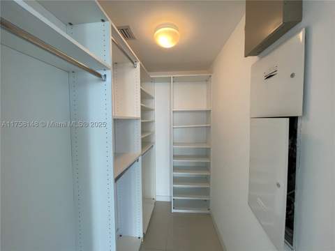 465 Brickell Ave 819, Miami FL - photo 24 of 25