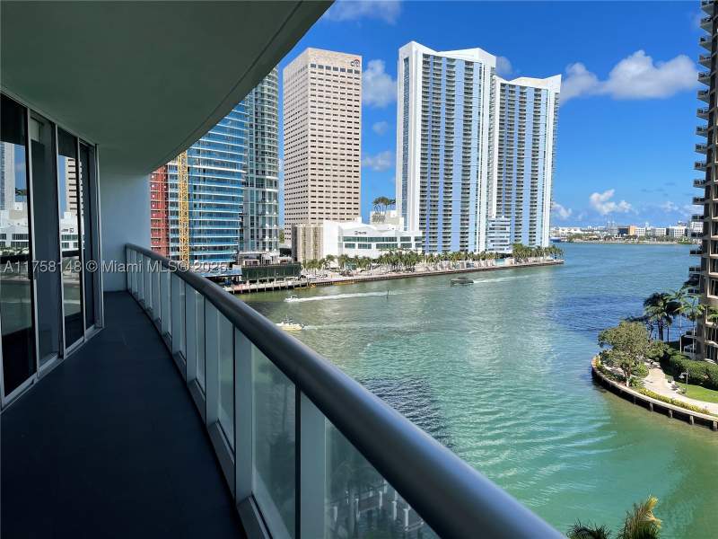 2 bedroom Condominium at 465 Brickell Ave 819, Iconbrickell Condo No 1, Miami — photo 4