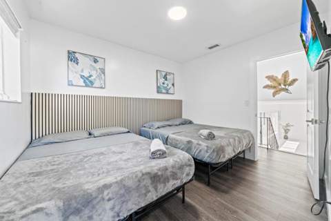1215 NE 200th Street, Miami FL - photo 16 of 25