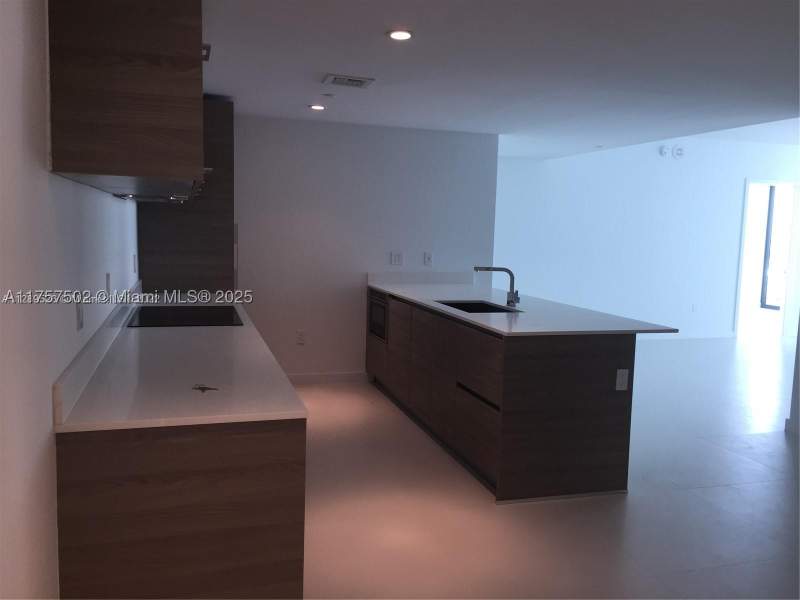 2 bedroom Condominium at 1300 S Miami Ave 1910, 1300 S Miami Avenue Condo, Miami — photo 2