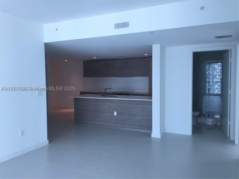2 bedroom Condominium at 1300 S Miami Ave 1910, 1300 S Miami Avenue Condo, Miami — photo 3