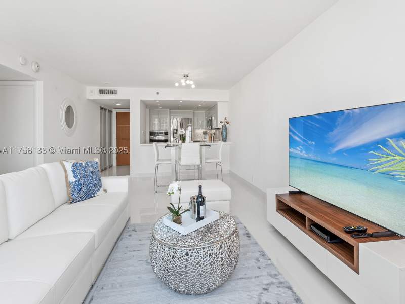 2 bedroom Condominium at 400 S Pointe Dr 906, South Pointe Towers Condo, Miami Beach — photo 5