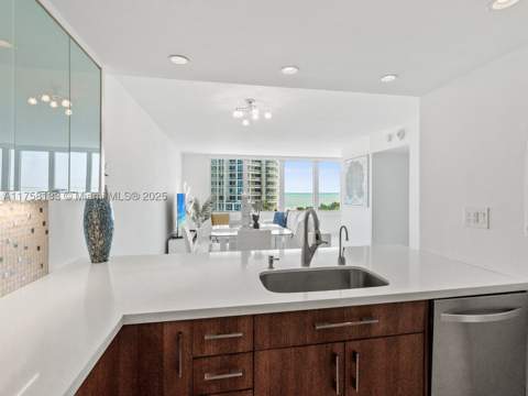 400 S Pointe Dr 906, Miami Beach FL - photo 6 of 28