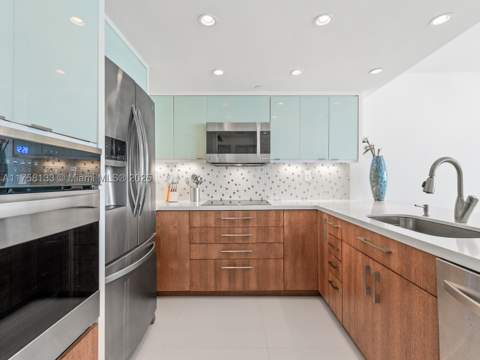 400 S Pointe Dr 906, Miami Beach FL - photo 7 of 28