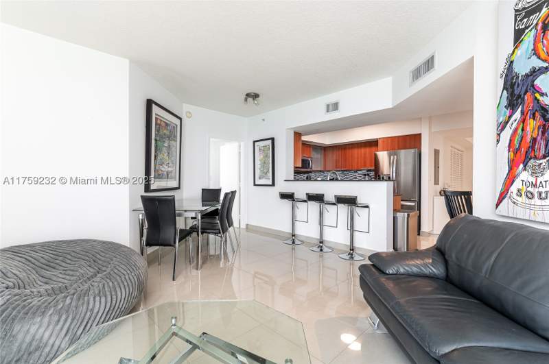2 bedroom Condominium at 16699 Collins Ave 1809, La Perla Condo, Sunny Isles Beach — photo 4