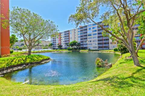 1770 NE 191st St 508-1, Miami FL - photo 14 of 36