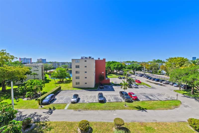 2 bedroom Condominium at 1770 NE 191st St 508-1, Jade Winds Group -, Miami — photo 5