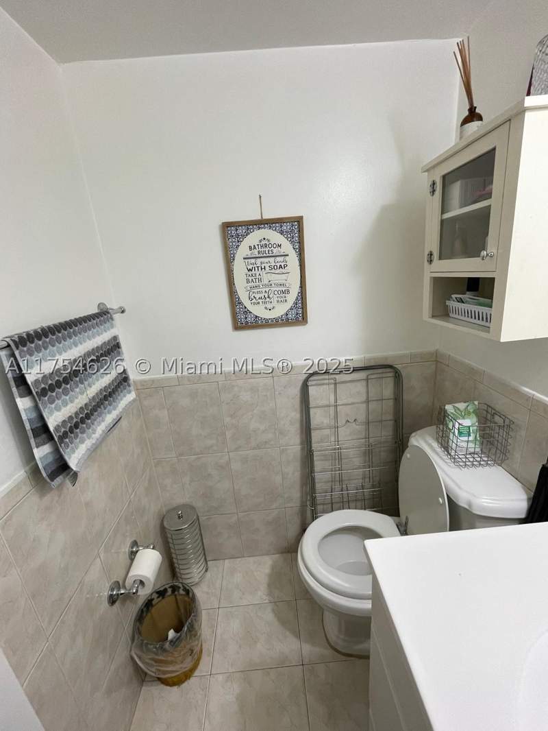 1 bedroom Condominium at 10985 SW 107th St 211, The Gardens Of Kendall Co, Miami — photo 4