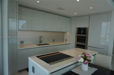 18975 SE Collins Ave 3405, Sunny Isles Beach FL - photo 17 of 82