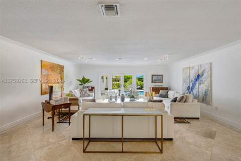 1117 Bella Vista Ave, Coral Gables FL - photo 6 of 39
