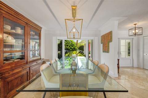 1117 Bella Vista Ave, Coral Gables FL - photo 9 of 39