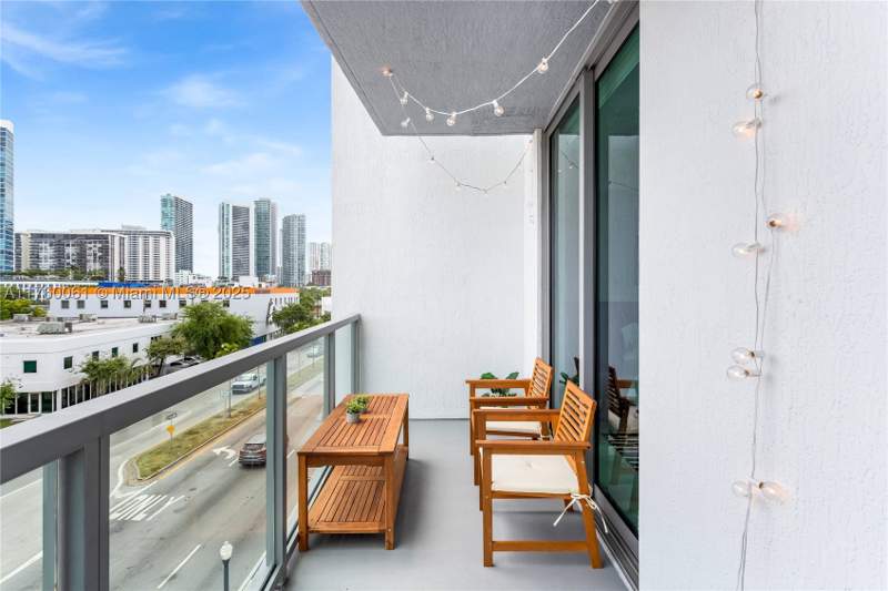 1 bedroom Condominium at 3900 Biscayne Blvd S-314, Quadro Condo, Miami — photo 3