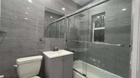 205 Seaman Ave, Opa Locka FL - photo 10 of 30