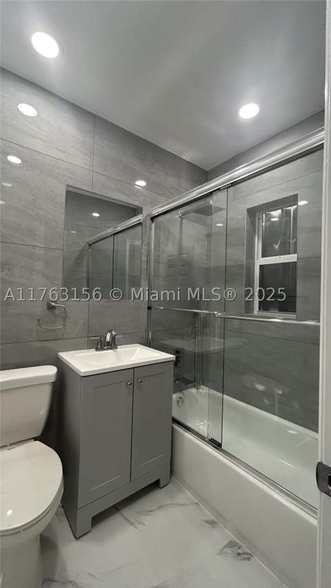 205 Seaman Ave, Opa Locka FL - photo 11 of 30