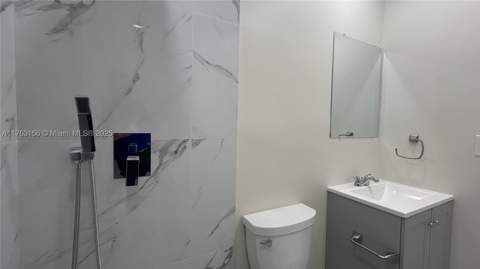 205 Seaman Ave, Opa Locka FL - photo 12 of 30
