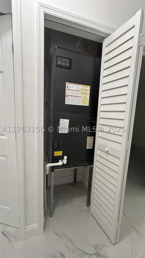 205 Seaman Ave, Opa Locka FL - photo 15 of 30