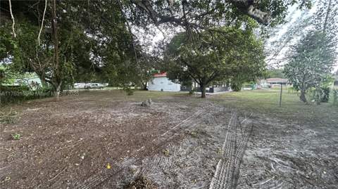 205 Seaman Ave, Opa Locka FL - photo 21 of 30