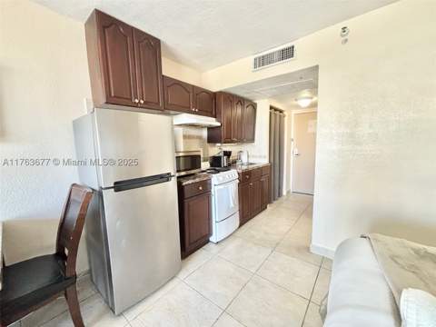 19201 Collins Ave 338, Sunny Isles Beach FL - photo 10 of 18