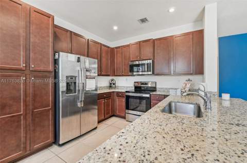 10850 SW 235th Ln, Homestead FL - photo 10 of 30