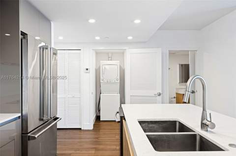 13800 Highland Dr 302, North Miami Beach FL - photo 13 of 23