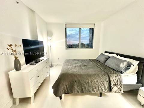 92 SW 3rd St 1410, Miami FL - photo 11 of 40