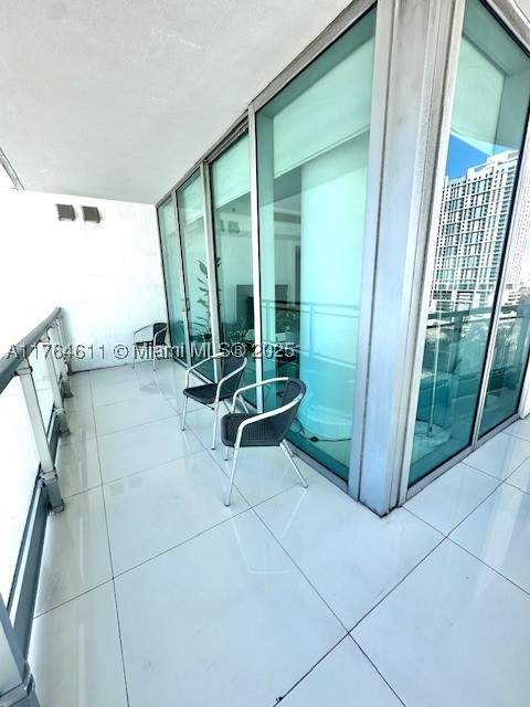 92 SW 3rd St 1410, Miami FL - photo 19 of 40