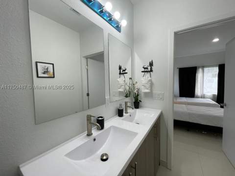 302 NW 11th Ct, Florida City FL - photo 24 of 35