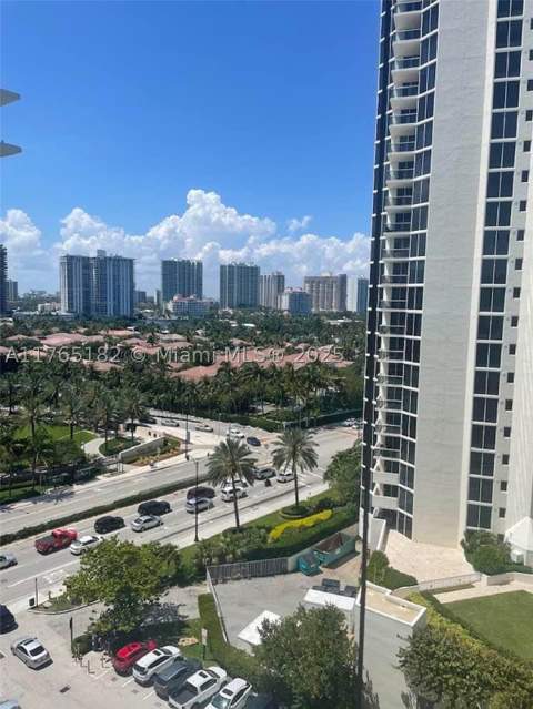 19201 Collins Ave 1022, Sunny Isles Beach FL - photo 16 of 17