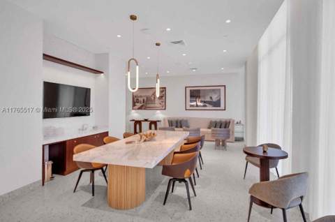 2678 Tigertail 1009, Miami FL - photo 13 of 44