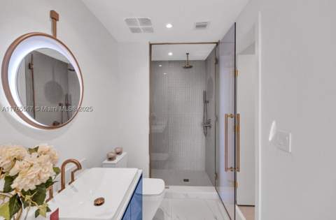 2678 Tigertail 1009, Miami FL - photo 24 of 44