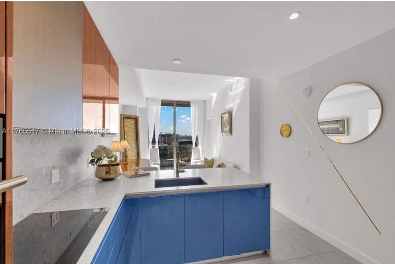 1 bedroom Condominium at 2678 Tigertail 1009, Int In Common Elements, Miami — photo 3